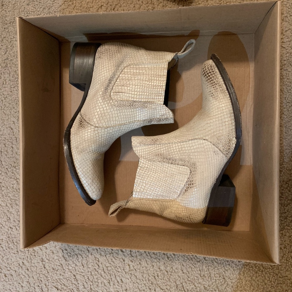 FreeBird White Snakeskin Lasso Booties